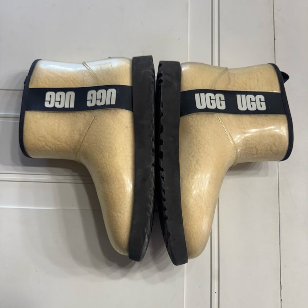 UGG Classic Clear Mini Boot Sherpa Warm Logo Size 9 - Picture 4 of 8